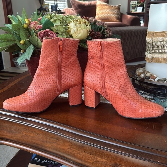 Brand New Farylrobin Anthropologie Genuine Leather Cognac Side Zip Ankle Boot - Picture 4 of 16